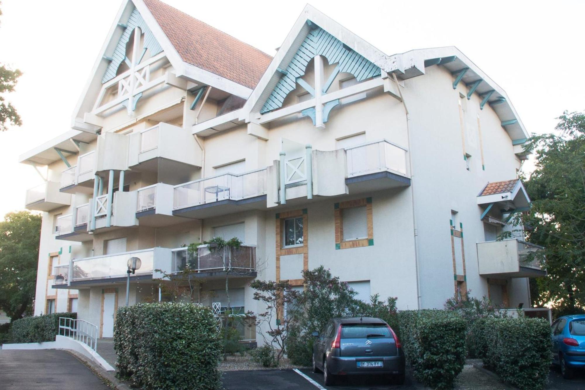 Flat With Swimming Pool Close To The Beach Lägenhet Arcachon Exteriör bild